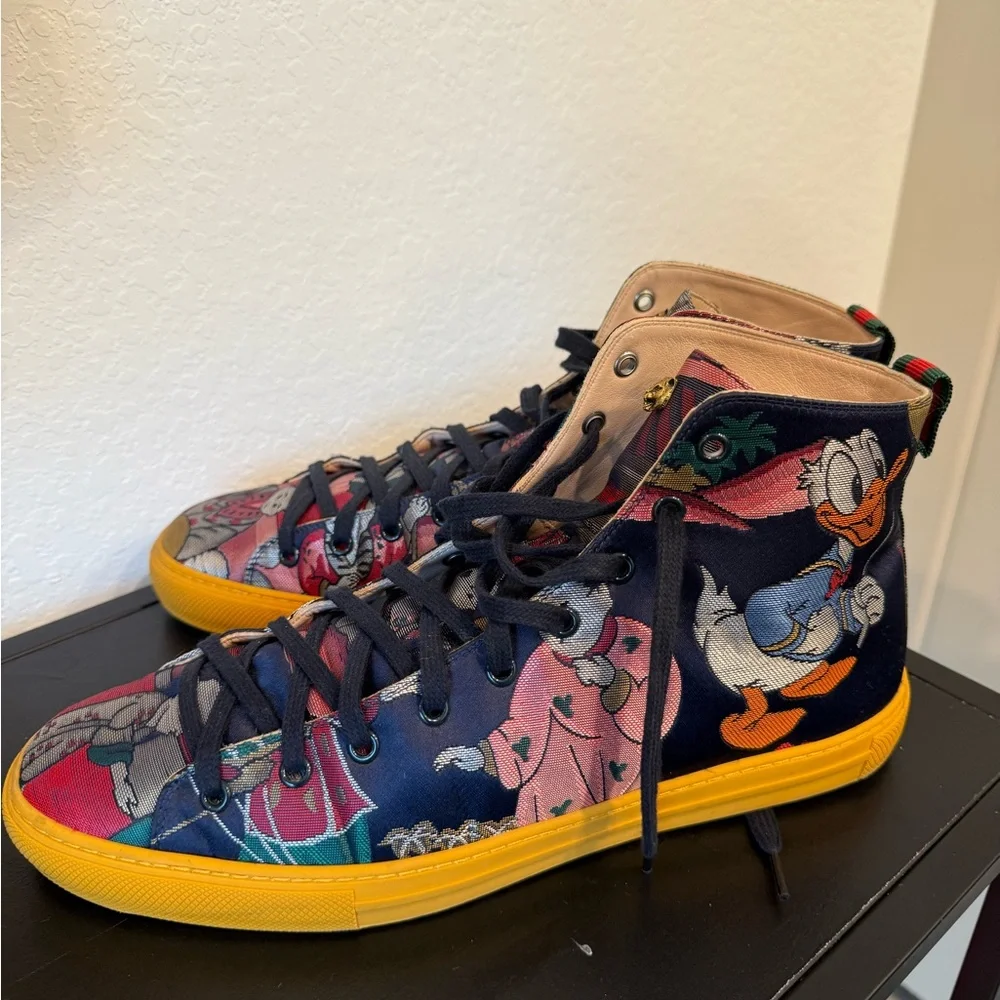 Stylish Multicolor High-Top Sneakers - Picture 4 of 12